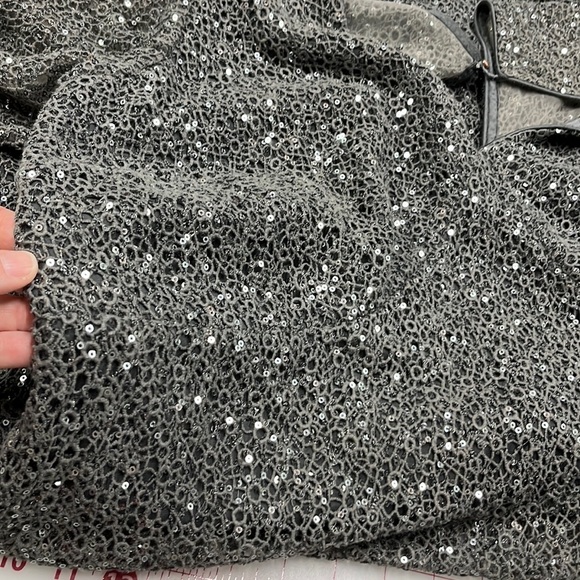 KAY UNGER Honeycomb Lace V-Neck Sequined Elbow Keyhole Back Grey Party Dress 18W - Picture 6 of 16